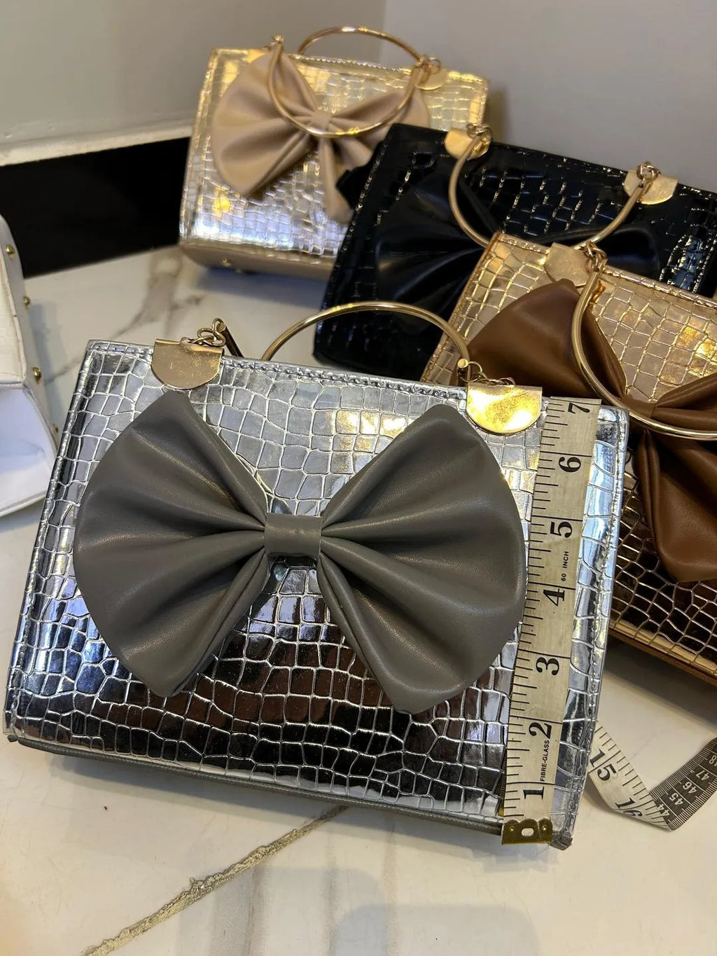 Girl's Rexine Textured Hand Bag