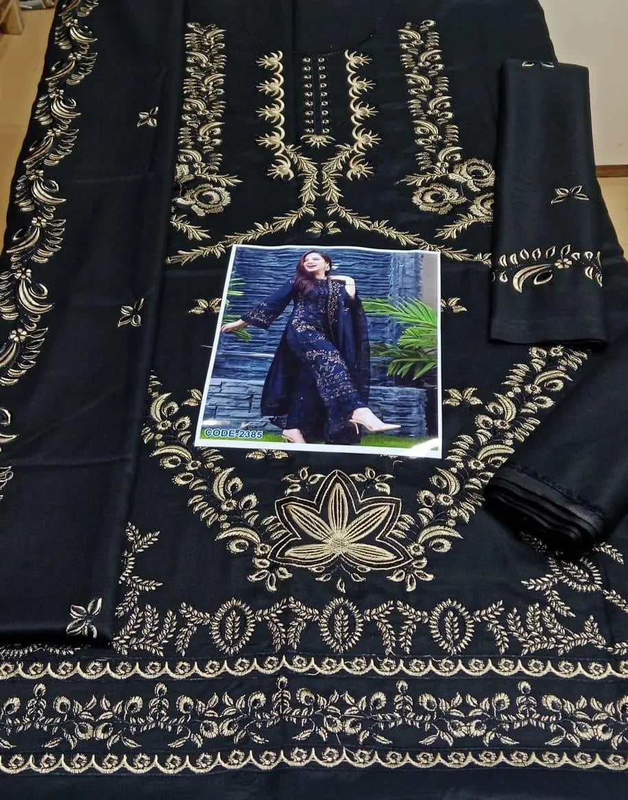 3 Pcs Women's Unstitched Embroidered Suit